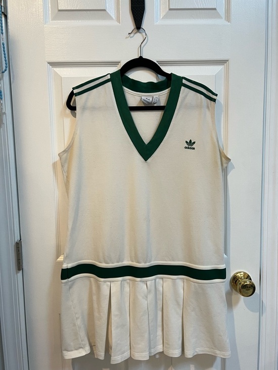 adidas Dresses & Skirts - adidas Cream Tennis Dress with Green Trim